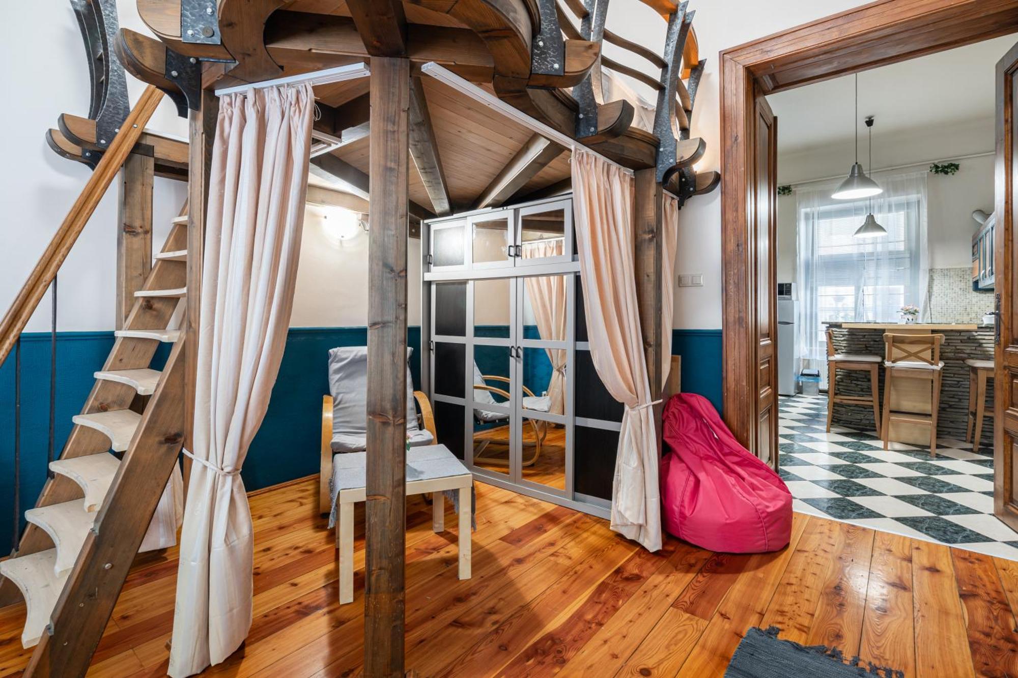 Castle Chainbridge Apartment Budapest Eksteriør billede
